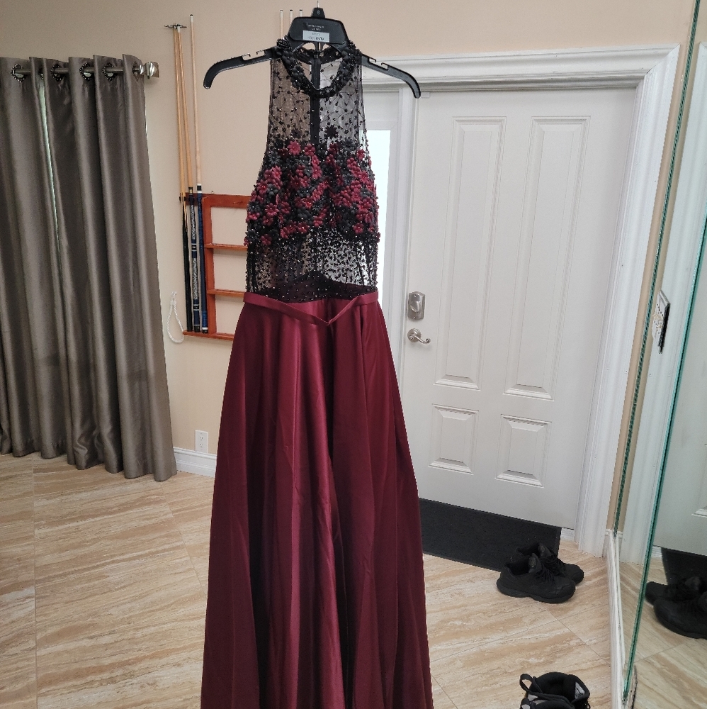 Formal dress 9/10